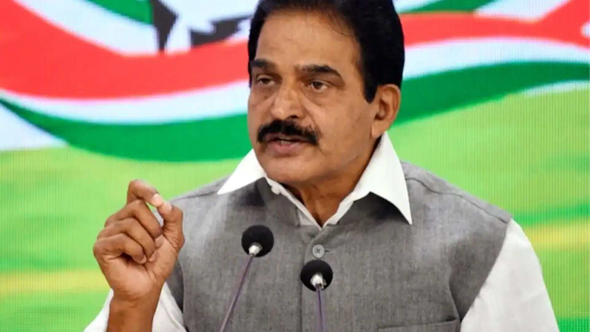 Congress MP Venugopal Criticizes Ongoing Parliament Logjam