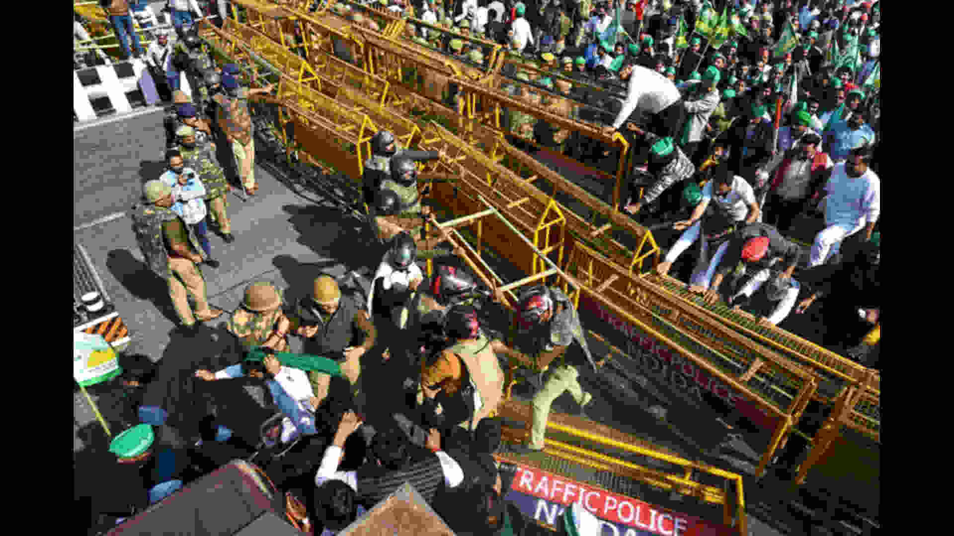 Protesting Farmers Break Barricades, March Towards Delhi Demanding MSP Discussion