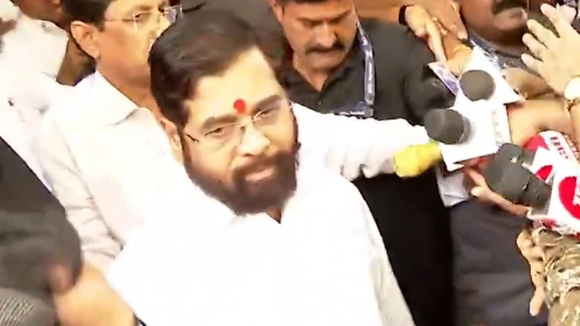 Eknath Shinde Discharged After Routine Check-Up; BJP Leaders Convene in Mumbai| Video