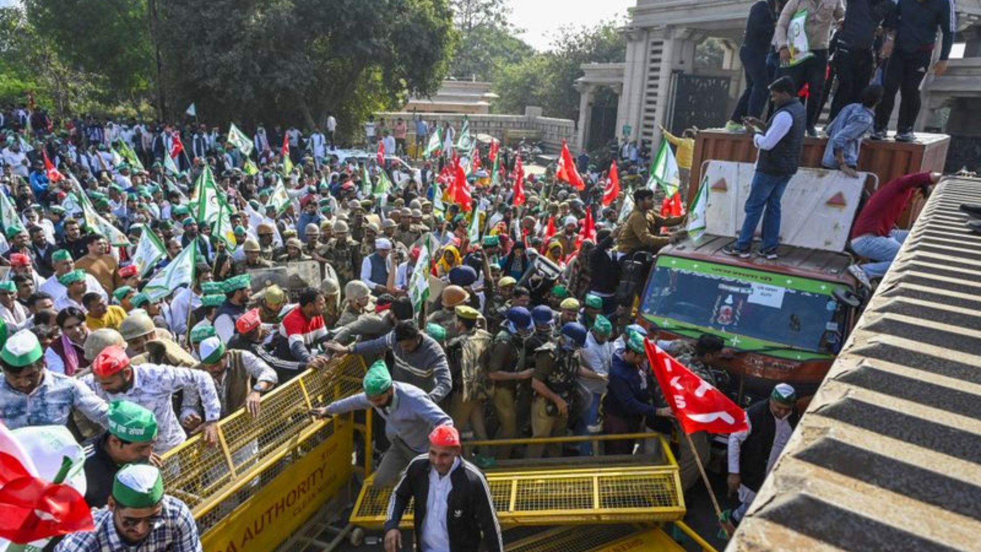 Police Prepared For Farmers’ Protest March From Noida To Delhi On Friday