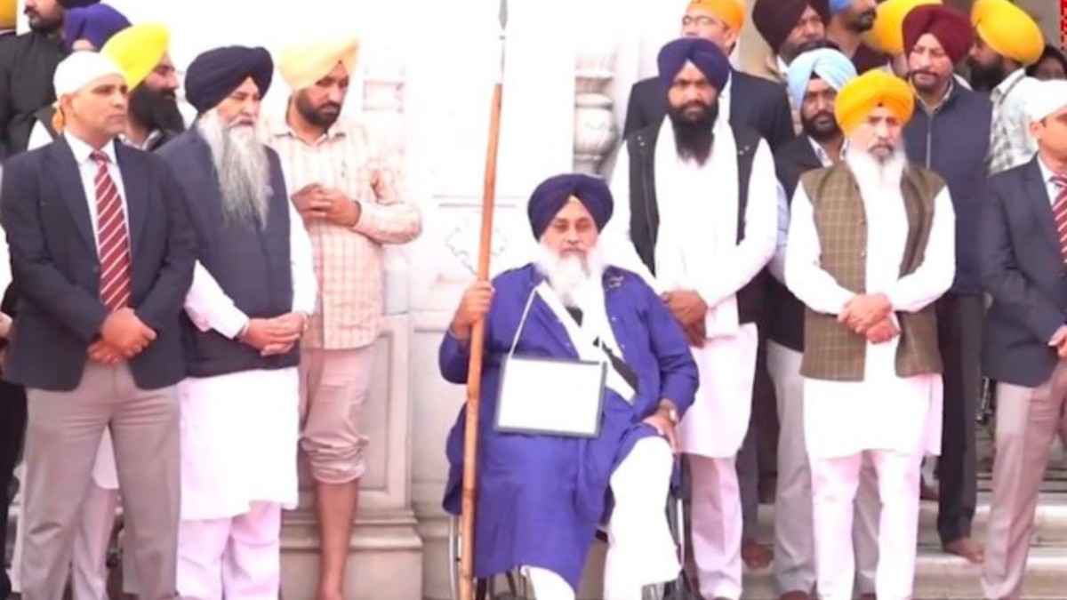 Sukhbir Badal Faces Akal Takht’s ‘Tankhah’, With Plaque Around Neck At Golden Temple | WATCH