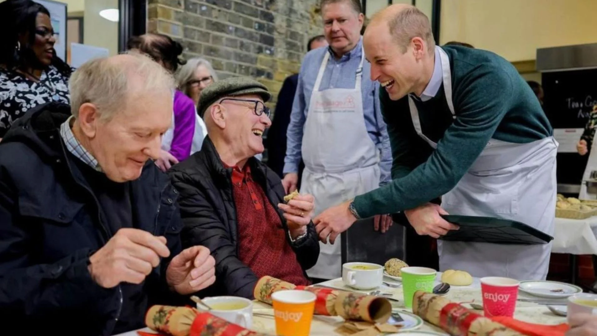 Prince William’s Heartwarming Christmas Surprise: Serving Dinner To The Homeless In London