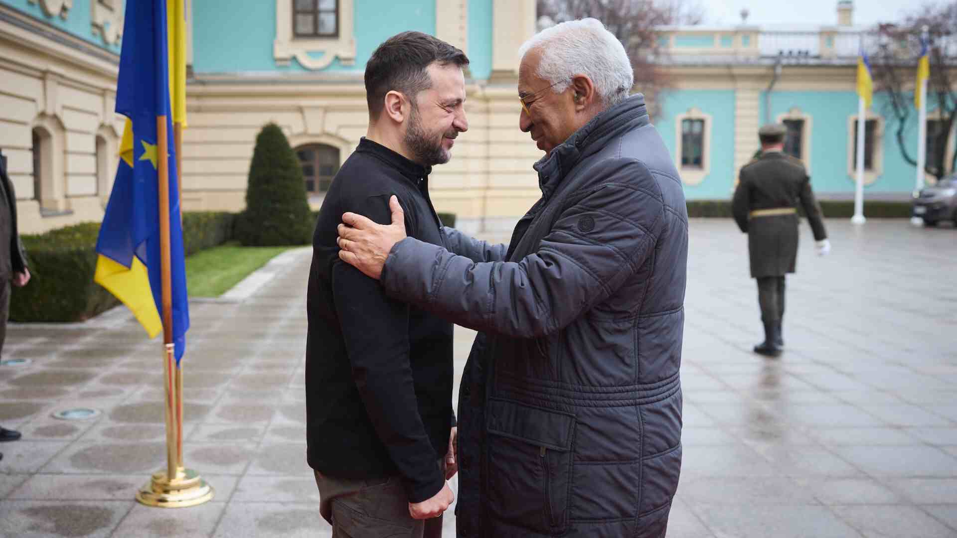 Ukrainian President Zelensky Meets EU Council President | Watch